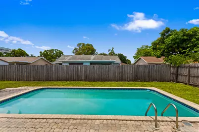 8621 NW 3rd Street, Pembroke Pines, FL 33024 - Photo 41