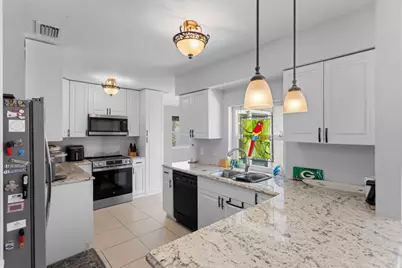 8621 NW 3rd Street, Pembroke Pines, FL 33024 - Photo 15