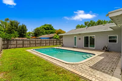8621 NW 3rd Street, Pembroke Pines, FL 33024 - Photo 43