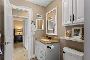 8621 NW 3rd St, Pembroke Pines, FL 33024 - Photo 23