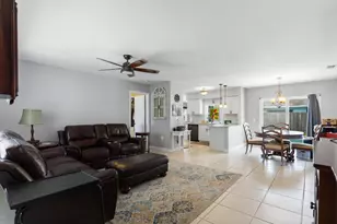 8621 NW 3rd St, Pembroke Pines, FL 33024 - Photo 25