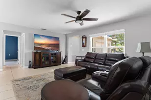 8621 NW 3rd St, Pembroke Pines, FL 33024 - Photo 23