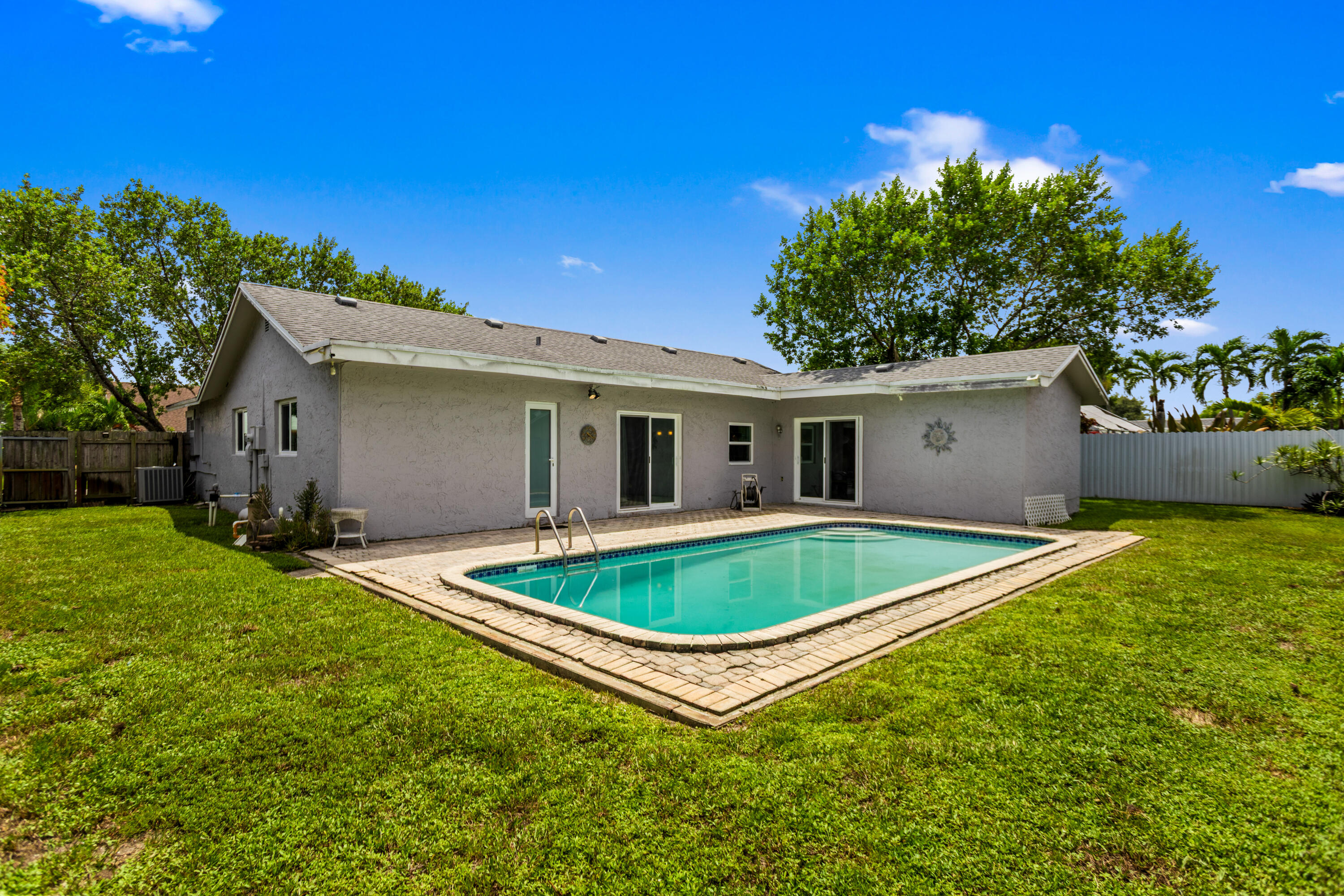 8621 NW 3rd St - 8621 NW 3rd St, Pembroke Pines, FL 33024 Luxury Property | Jose Angel Pina