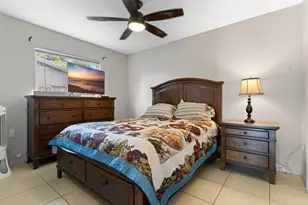 8621 NW 3rd St, Pembroke Pines, FL 33024 - Photo 35