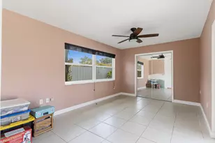 8621 NW 3rd St, Pembroke Pines, FL 33024 - Photo 15