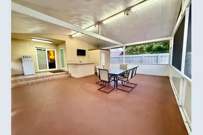 1092 W 32nd Street, Hialeah, FL 33012 - Photo 29