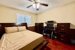 1092 W 32nd St, Hialeah, FL 33012 - Photo 17