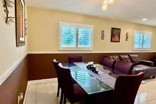 1092 W 32nd St, Hialeah, FL 33012 - Photo 11
