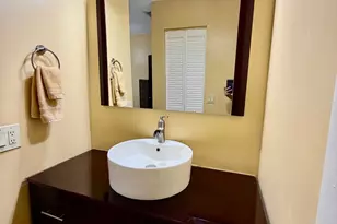 1092 W 32nd St, Hialeah, FL 33012 - Photo 23