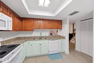 301 Lakewood Dr, Jupiter, FL 33458 - Photo 7