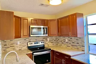 89 Normandy B, Delray Beach, FL 33484 - Photo 3