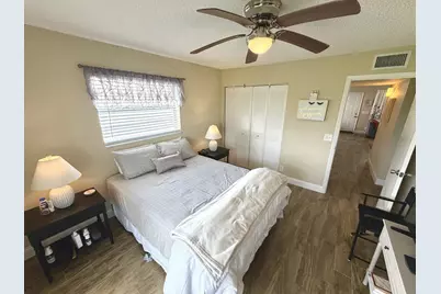 89 Normandy B, Delray Beach, FL 33484 - Photo 19