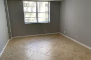 3001 W Rolling Hills Cir, Davie, FL 33328 - Photo 5