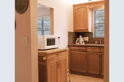 20 Lyndhurst A, Deerfield Beach, FL 33442 - Photo 7