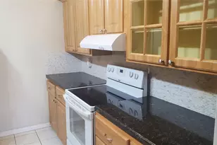 3910 Crystal Lake Dr, Deerfield Beach, FL 33064 - Photo 13