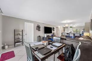 2205 S Cypress Bend Dr, Pompano Beach, FL 33069 - Photo 13