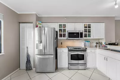 2205 S Cypress Bend Drive #302, Pompano Beach, FL 33069 - Photo 5