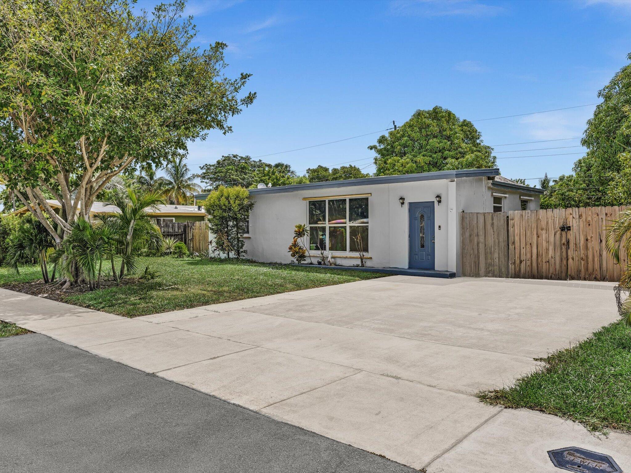 1580 NE 43rd Ct - 1580 NE 43rd Ct, Pompano Beach, FL 33064 Luxury Property | Jose Angel Pina