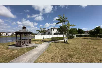 4230 Napoli Lake Drive, Riviera Beach, FL 33410 - Photo 43