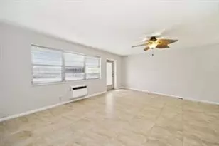 114 Northampton F, West Palm Beach, FL 33417 - Photo 11