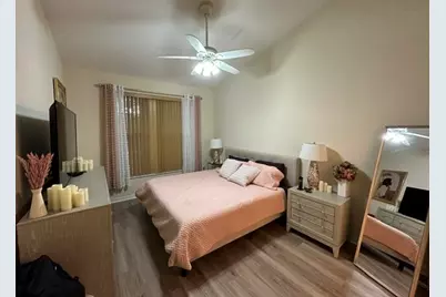 1828 NW 79th Way NW, Pembroke Pines, FL 33024 - Photo 9