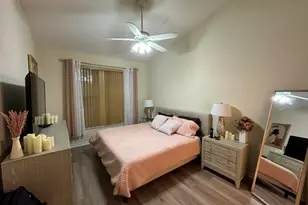 1828 NW 79th Way NW, Pembroke Pines, FL 33024 - Photo 9