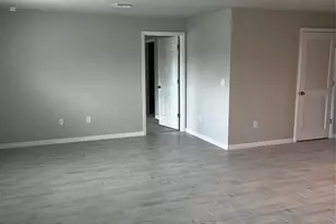 4021 35th St SW, Lehigh Acres, FL 33976 - Photo 5