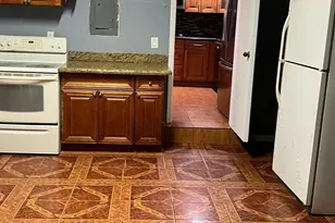 379 SW 34th Terrace, Deerfield Beach, FL 33442 - Photo 5