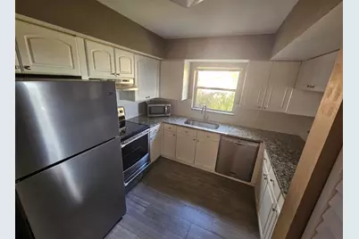 3275 NW 44th Street #2, Oakland Park, FL 33309 - Photo 5