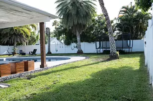 113 Cortes Ave, Royal Palm Beach, FL 33411 - Photo 17
