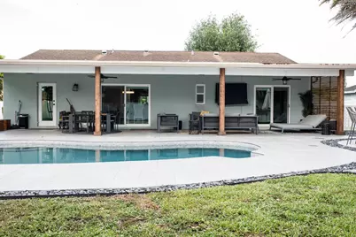 113 Cortes Avenue, Royal Palm Beach, FL 33411 - Photo 11
