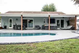 113 Cortes Ave, Royal Palm Beach, FL 33411 - Photo 11