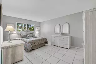 752 Lori Dr, Palm Springs, FL 33461 - Photo 15