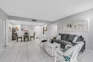752 Lori Dr, Palm Springs, FL 33461 - Photo 3