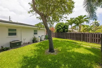 2709 NE 16th Avenue, Wilton Manors, FL 33334 - Photo 17