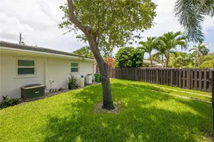 2709 NE 16th Ave, Wilton Manors, FL 33334 - Photo 17