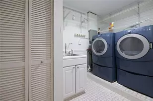 2709 NE 16th Ave, Wilton Manors, FL 33334 - Photo 29