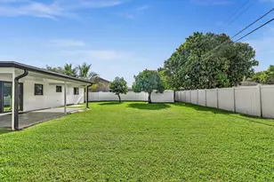 2056 Park Pl, Boca Raton, FL 33486 - Photo 27