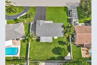 2056 Park Place, Boca Raton, FL 33486 - Photo 3