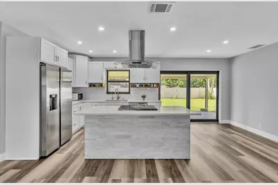 2056 Park Place, Boca Raton, FL 33486 - Photo 1