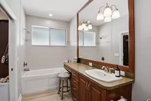 398 NE 23rd St, Boca Raton, FL 33431 - Photo 29