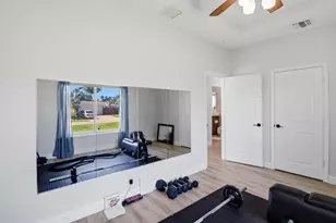 398 NE 23rd St, Boca Raton, FL 33431 - Photo 37