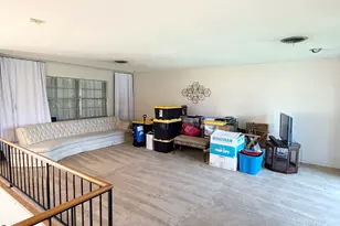 909 NE 3rd St, Belle Glade, FL 33430 - Photo 7