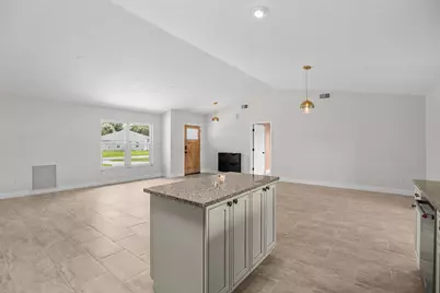 371 SW Butler Avenue, Port Saint Lucie, FL 34983 - Photo 5