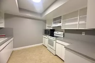 8381 NW 28th Pl, Sunrise, FL 33322 - Photo 31