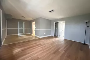 8381 NW 28th Pl, Sunrise, FL 33322 - Photo 9