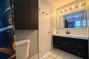 8381 NW 28th Pl, Sunrise, FL 33322 - Photo 25