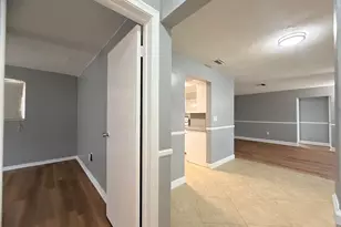 8381 NW 28th Pl, Sunrise, FL 33322 - Photo 37