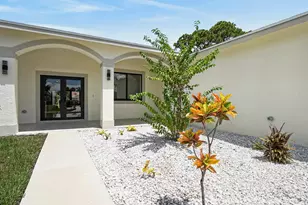 1471 SE Proctor Ln, Port Saint Lucie, FL 34983 - Photo 3