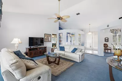 692 SW Ewing Avenue, Port Saint Lucie, FL 34983 - Photo 9